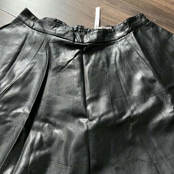 ASOS skater skirt in BLACK leather look - Picture 6 of 16